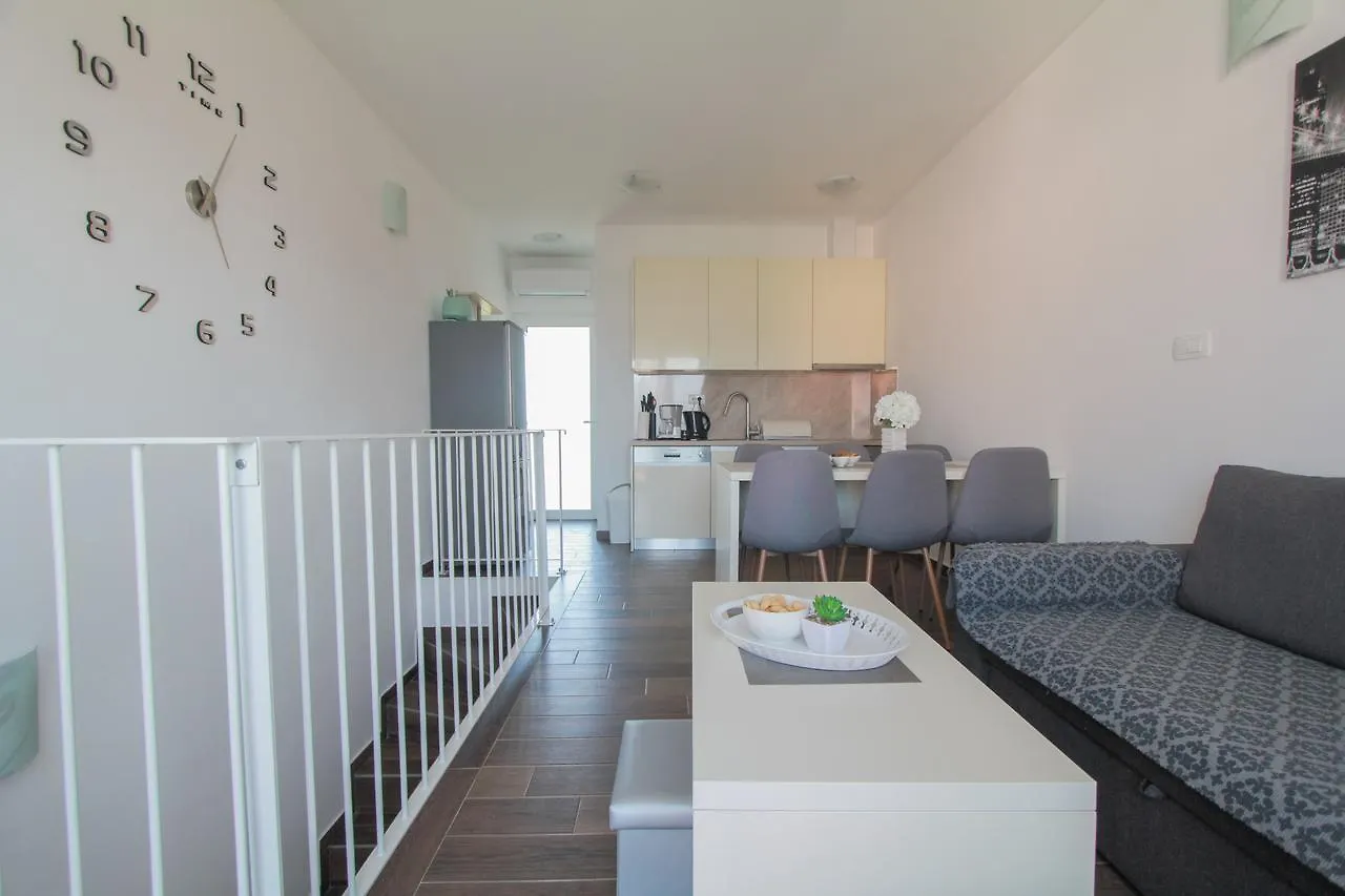 Apartment Iva Trogir