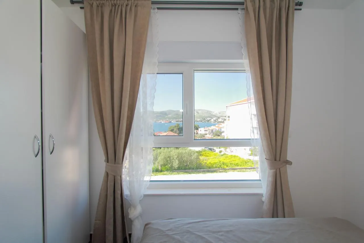 Apartment Iva Trogir