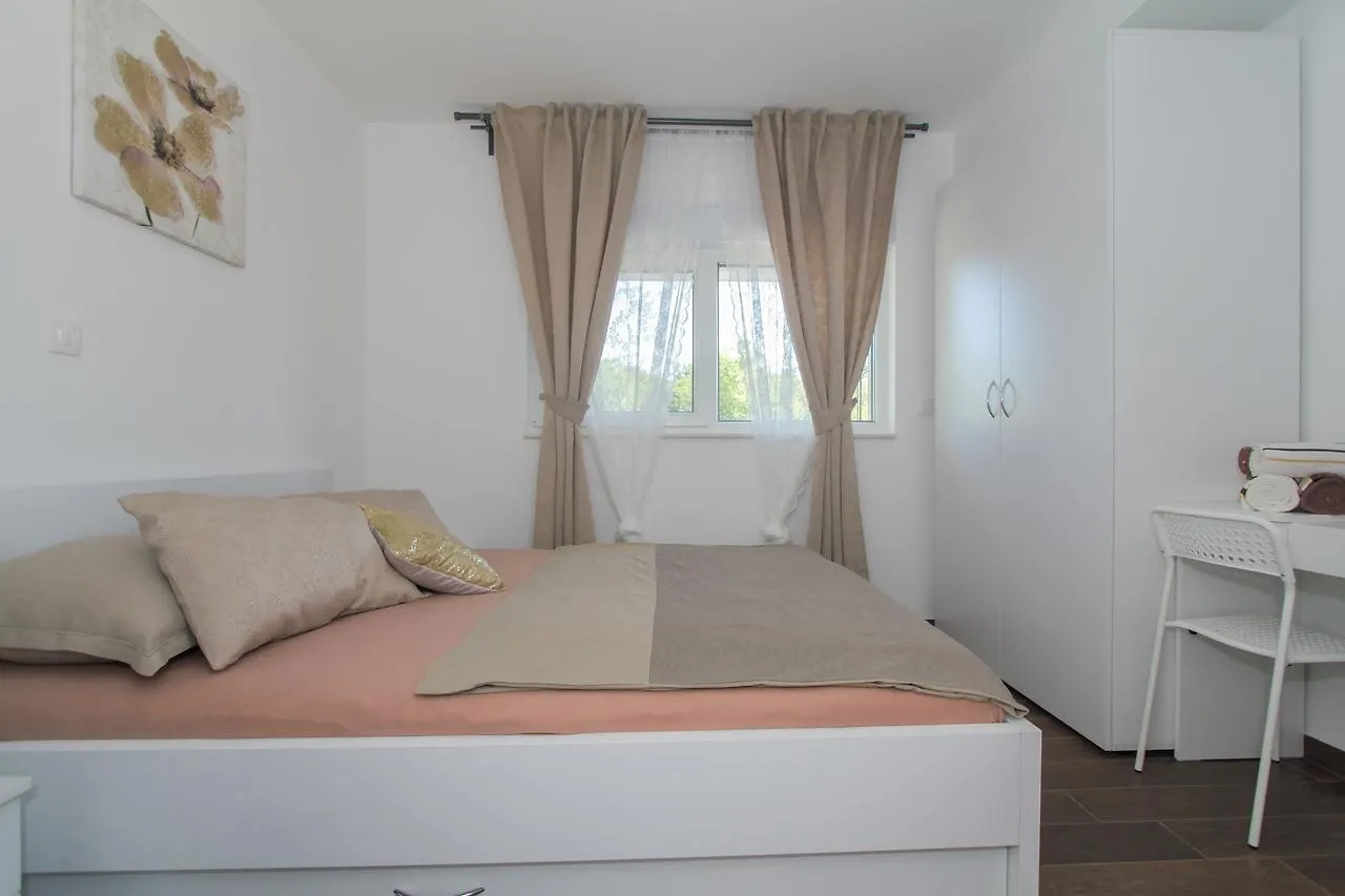 Apartment Iva Trogir Croatia